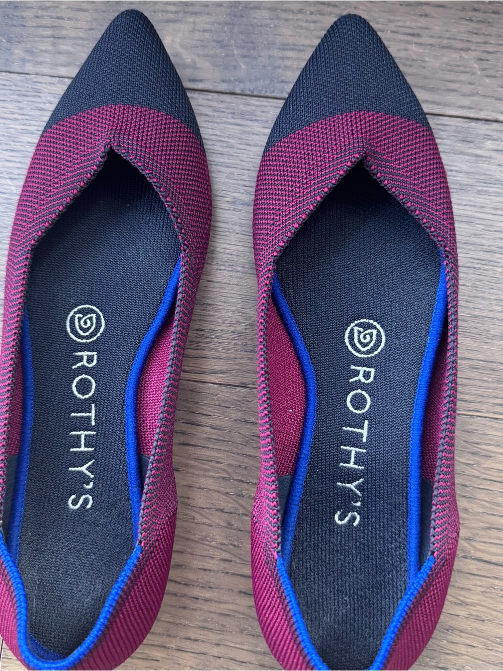 Rothy's The Point Burgundy & Black 6.5 EUC